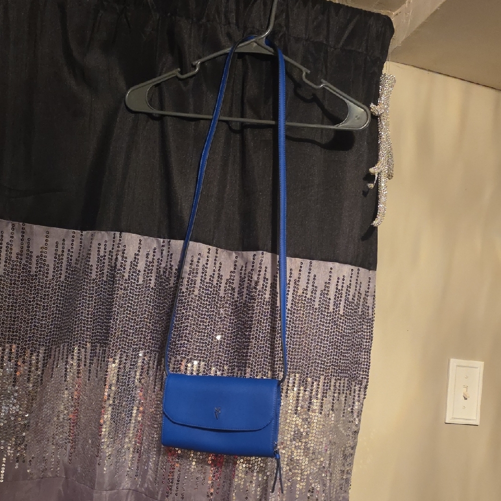 ⚫️Simply Vera Vera Wang Royal Blue Crossbody Bag